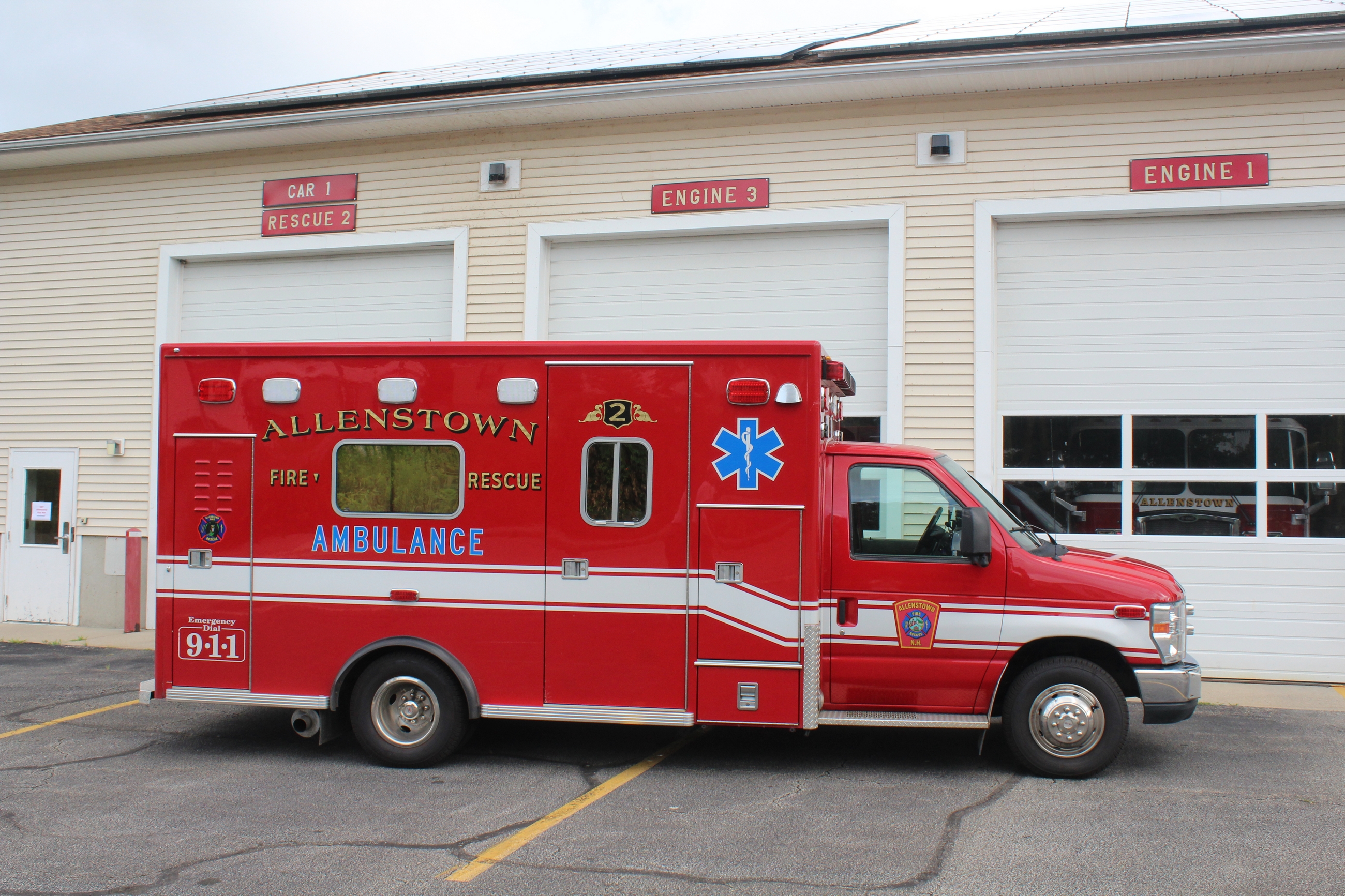 AFD-ambulance2-0912-2600